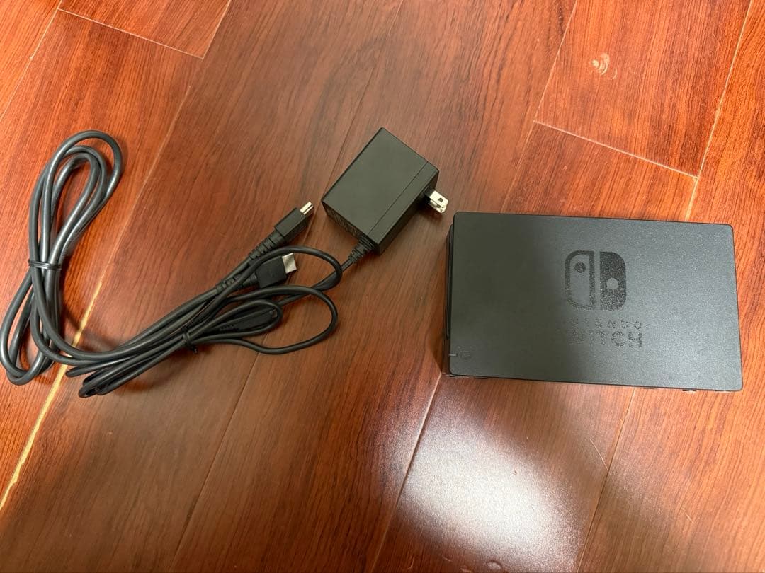 NintendoSwitch 本体 proコントローラー2台 ケース付き