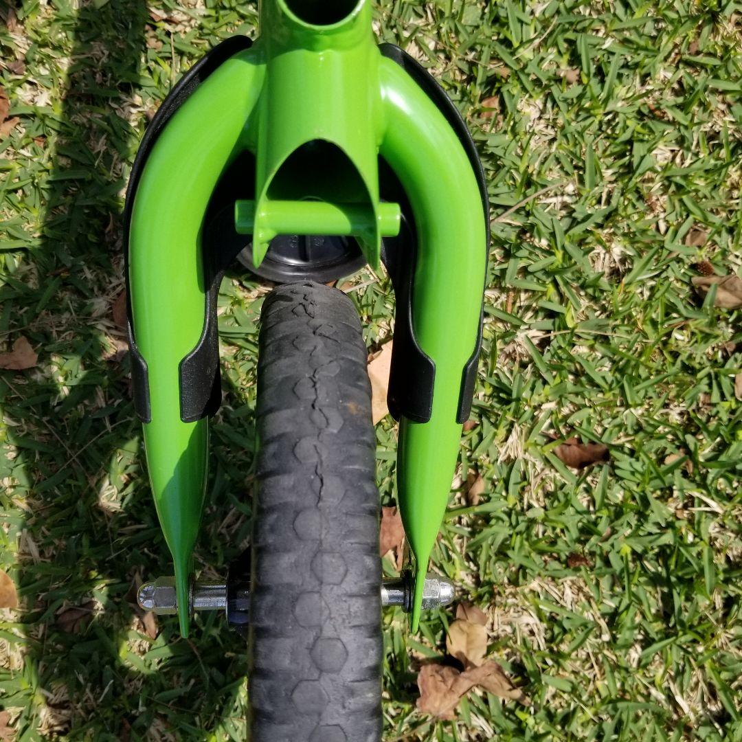 STRIDER スポーツモデル ストライダー グリーン 12インチ 日本正規品