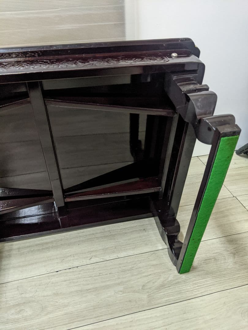 李朝螺鈿食事台　時代物　折畳式