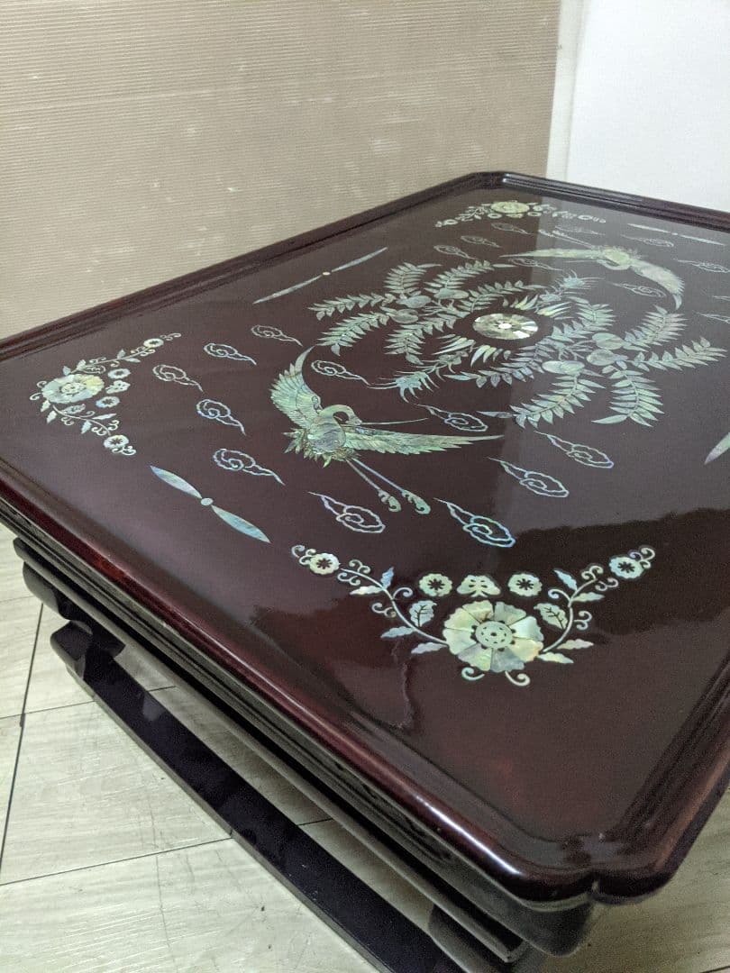 李朝螺鈿食事台　時代物　折畳式