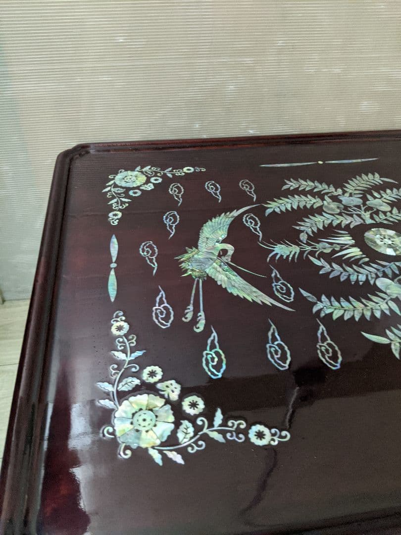 李朝螺鈿食事台　時代物　折畳式