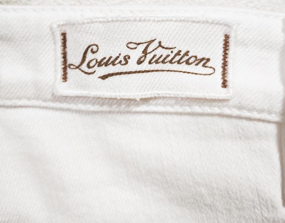 極美品 LOUIS VUITTON ヴィトンハーフパンツ ホワイト白ロゴ 38