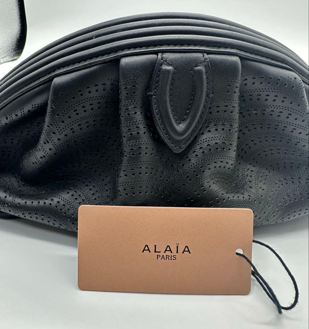 ALAIA アライア レザー パンチング クラッチバッグ ブラック