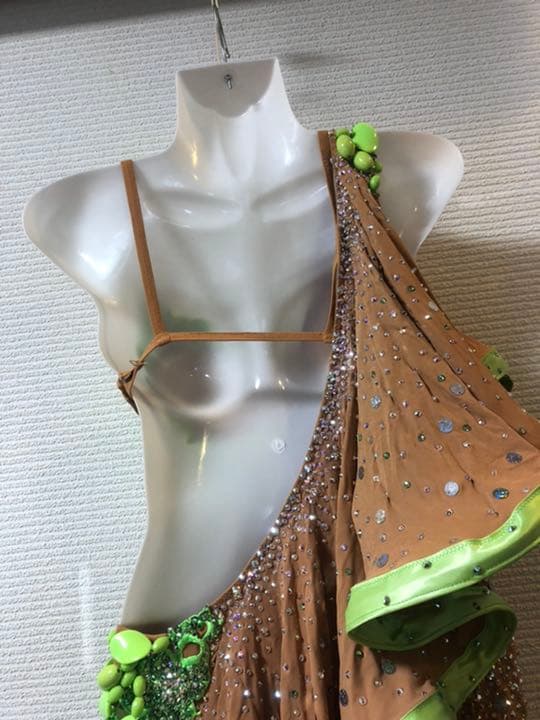 社交ダンス ライム ラテンドレス 衣装 美品 ベサ