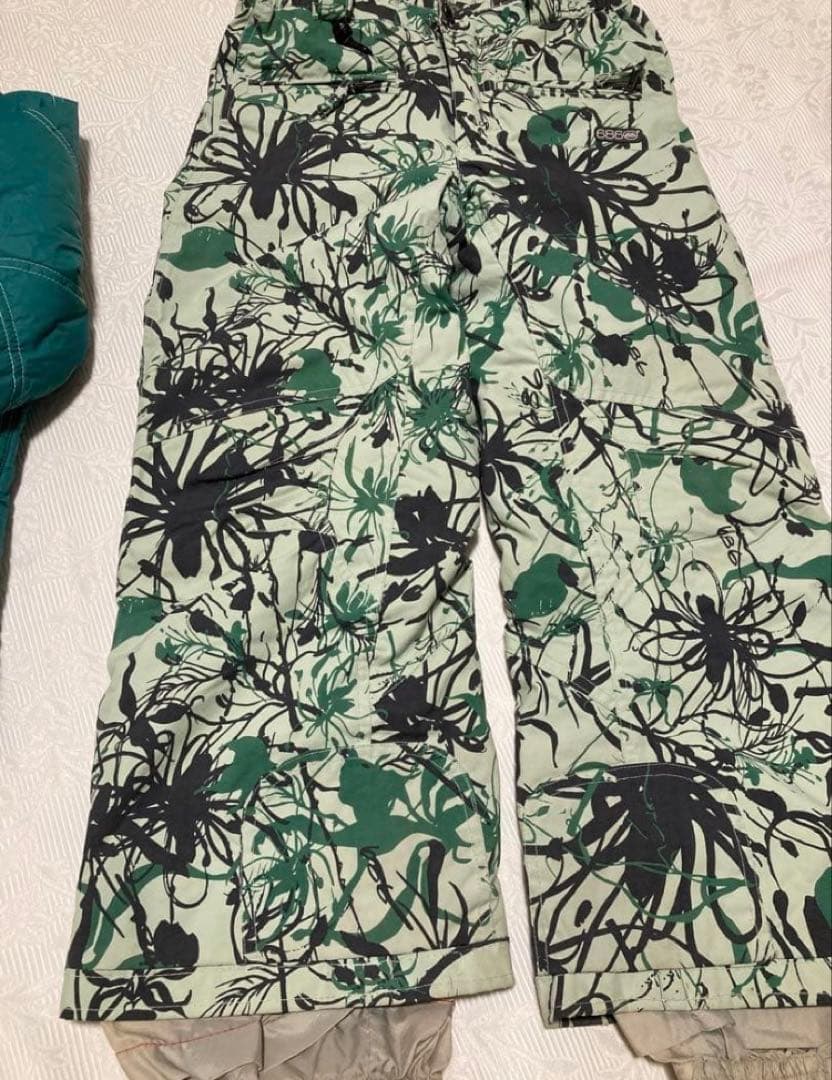 686 スキー　スノーボードウェア 上下セット Sサイズ