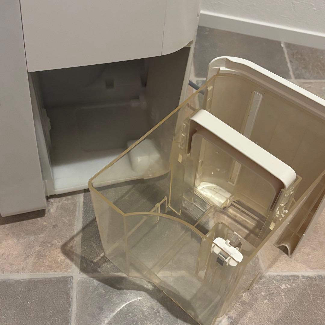 SHARP 衣類乾燥/除湿 CV-J120