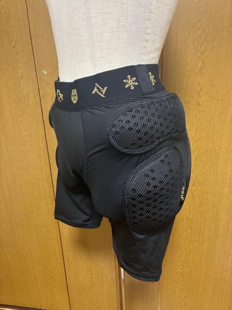 女性用スノーボードウェアとDeath Labelボード　セット