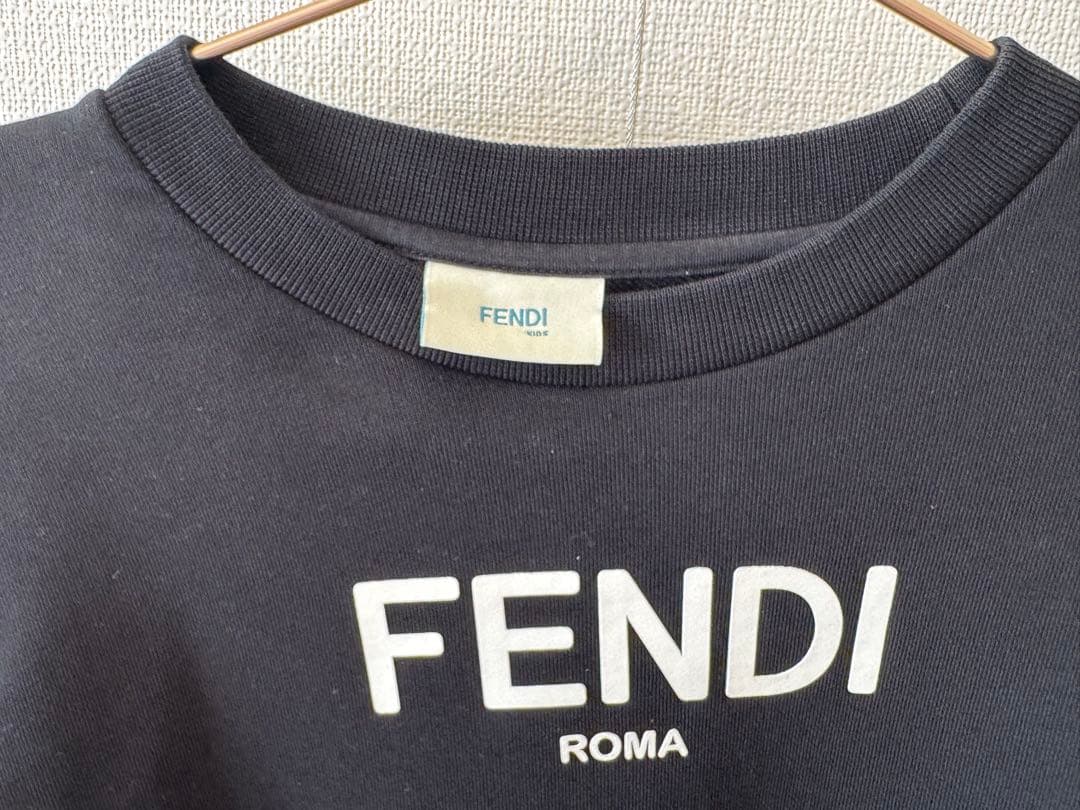 バ*ド様 FENDI ブラック トレーナー