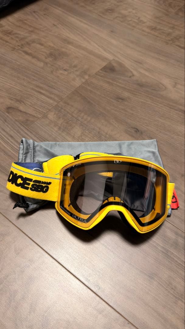 DICE（ダイス） SHOWDOWN 23-24モデル / イエロー