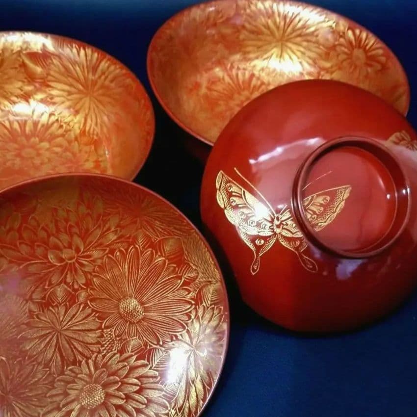 輪島塗　朱漆塗 内総沈金 菊花紋詰 吸物椀 懐石椀 茶道具 金 蒔絵　羽反　2客