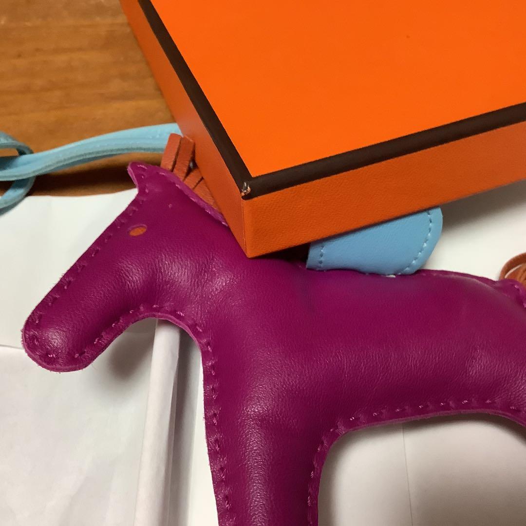 HERMES 馬　チャーム ロデオ　レザー　ラム　革　羊　エルメス