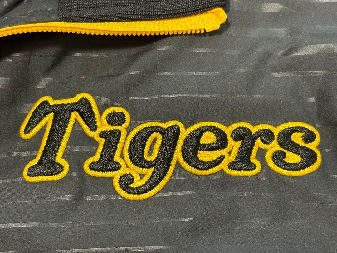 阪神タイガース　2019年グランドコート［薄手］サイズＯ(XL)ミズノ