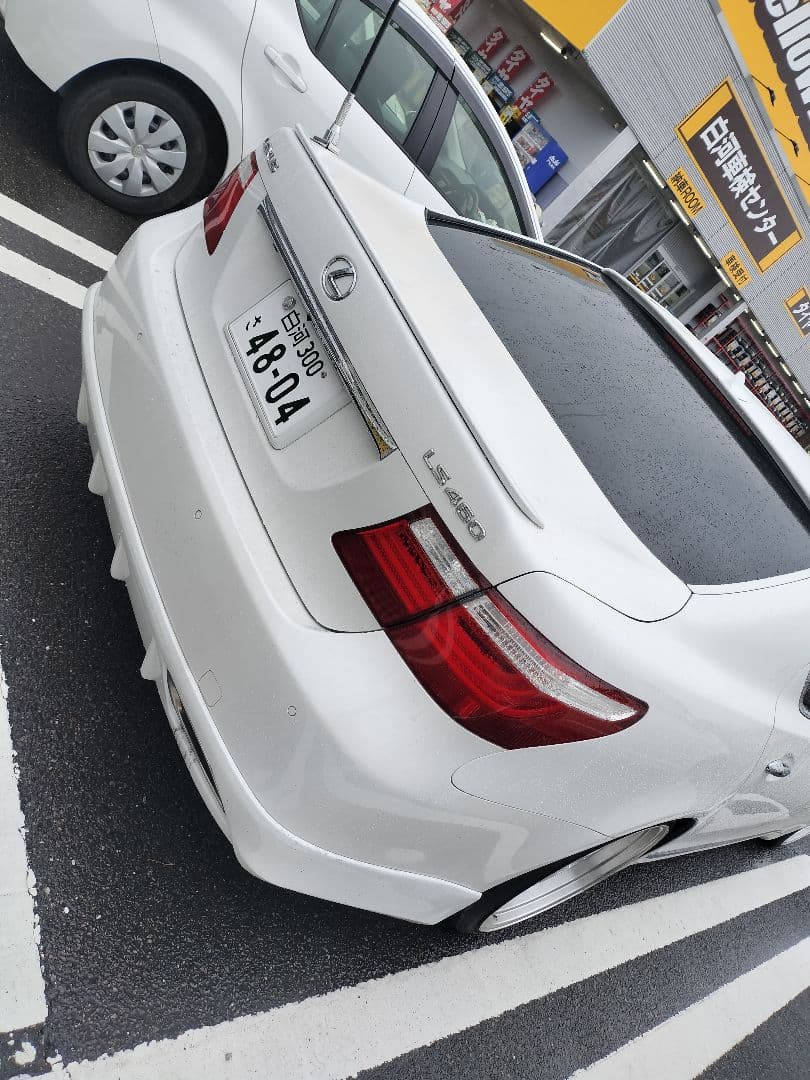 レクサス LS トランクスポイラー