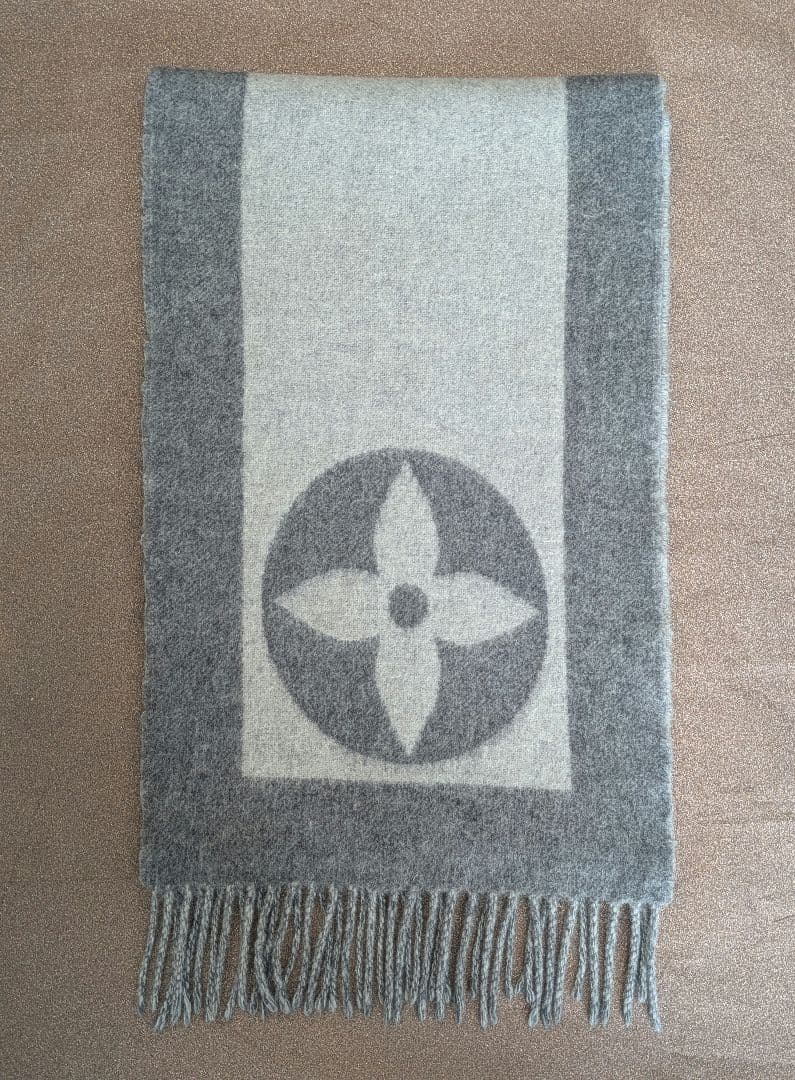 ルイヴィトン　LOUISVUITTON　エシャルプカーディフ　マフラー