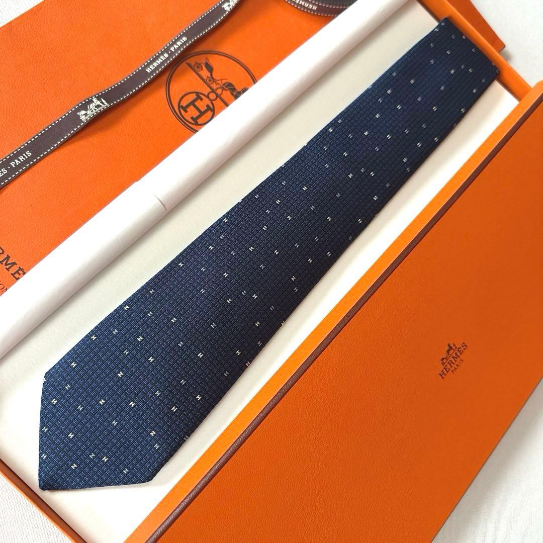 じゅりです。　　エルメス ネクタイ 《アーケードH》新品 未使用