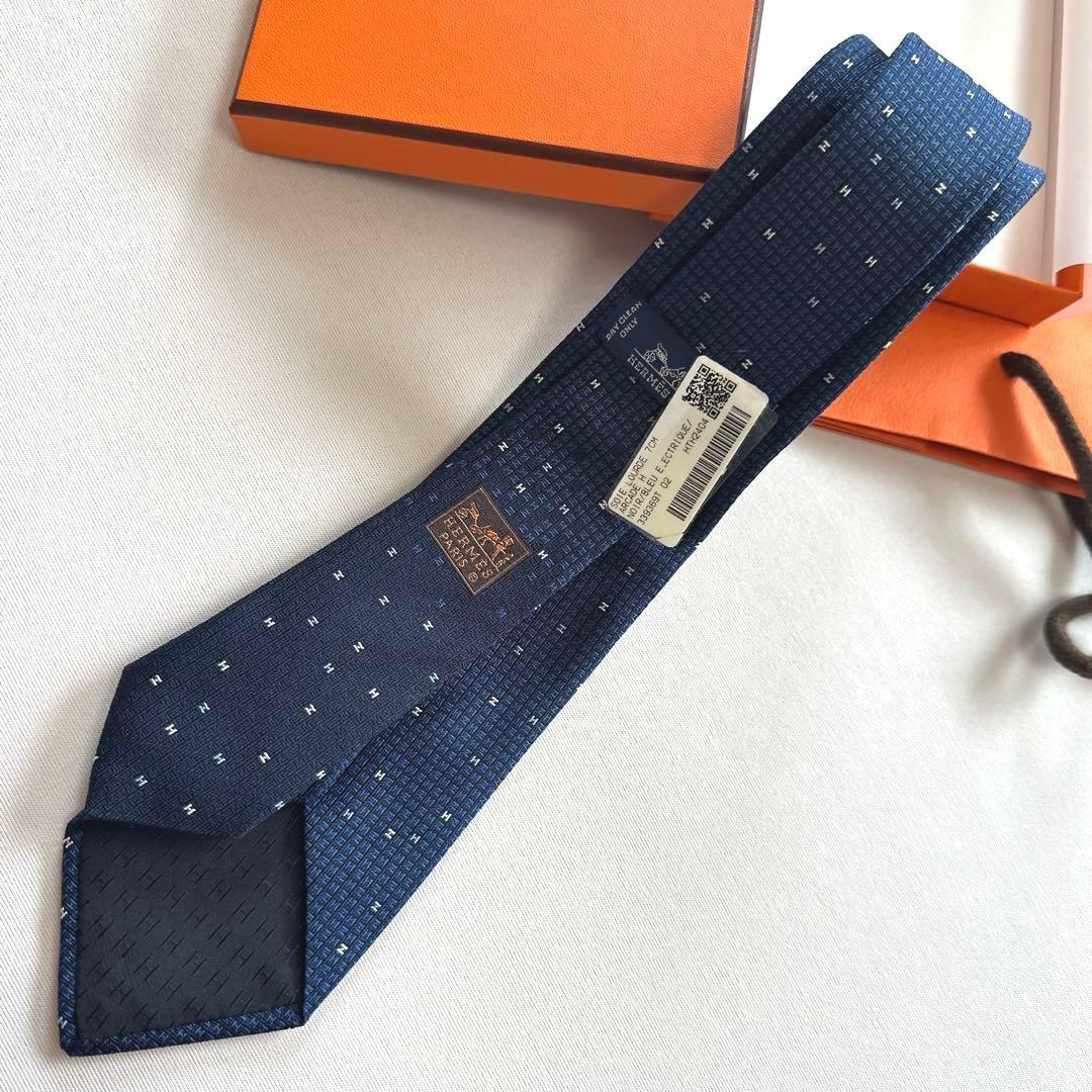 じゅりです。　　エルメス ネクタイ 《アーケードH》新品 未使用