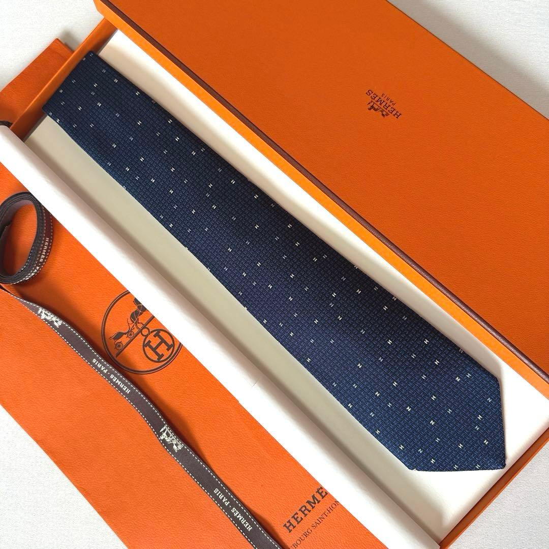 じゅりです。　　エルメス ネクタイ 《アーケードH》新品 未使用