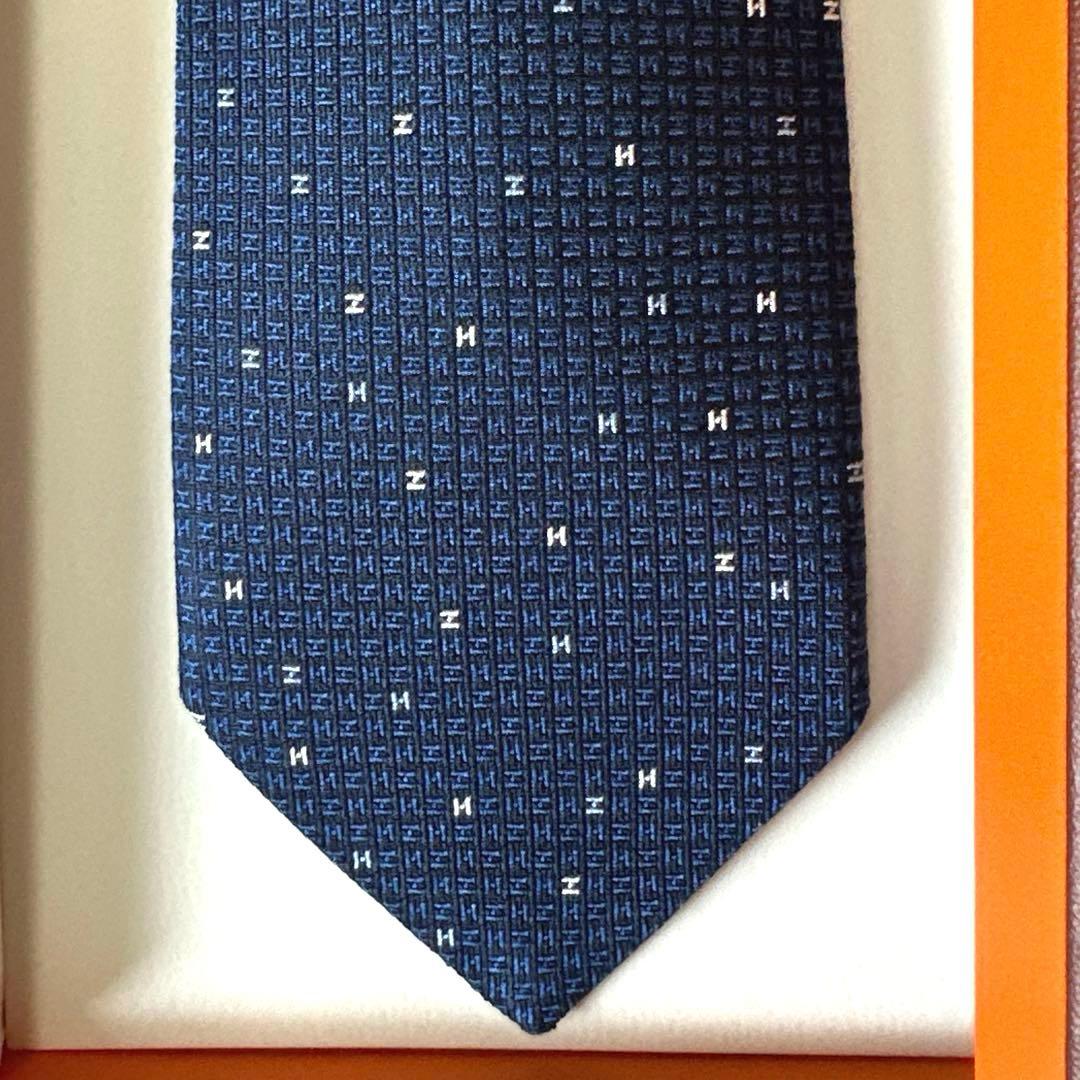 じゅりです。　　エルメス ネクタイ 《アーケードH》新品 未使用