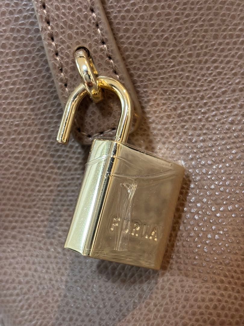 やっちゃん 未使用　FURLA フルラ　パイパー M 2Way