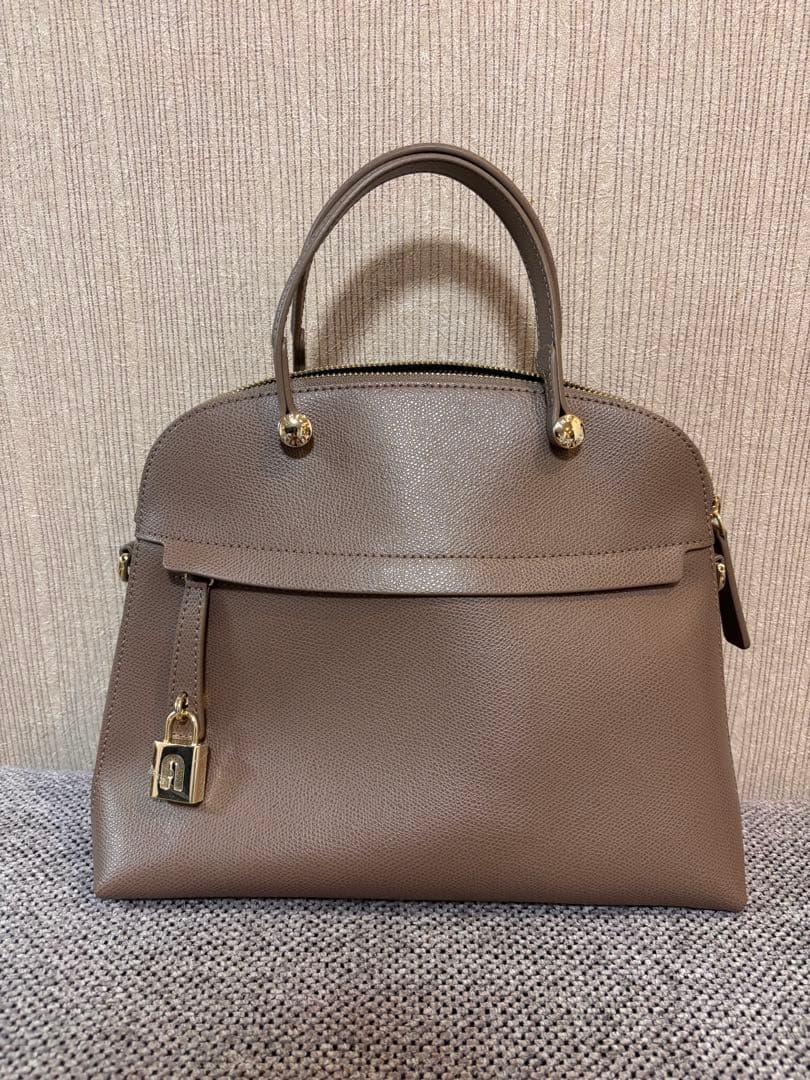 やっちゃん 未使用　FURLA フルラ　パイパー M 2Way