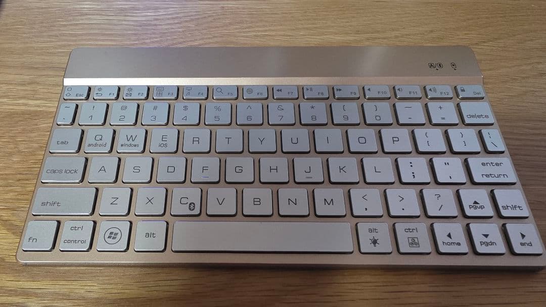 iPad Pro 11インチ 第2世代 256GB Wi-Fi シルバー おまけ