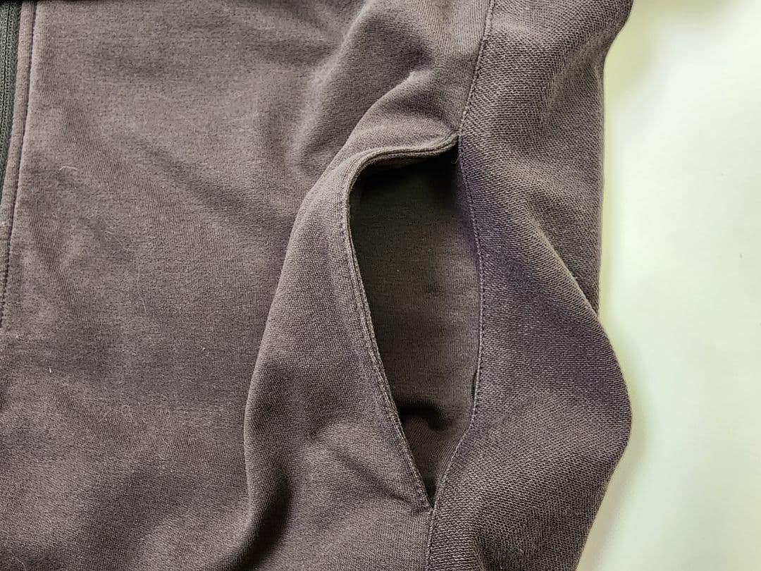 美品【Fin-ch 】フィンチ　薄手　長袖パーカー　フード付き　L