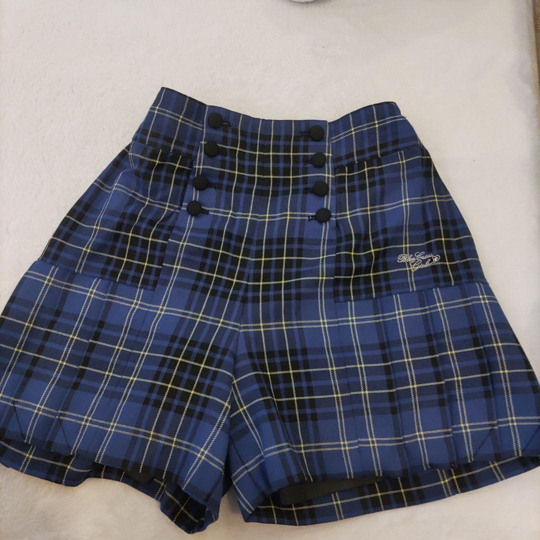 卒服　ホワイトジャケット＆ショートパンツ