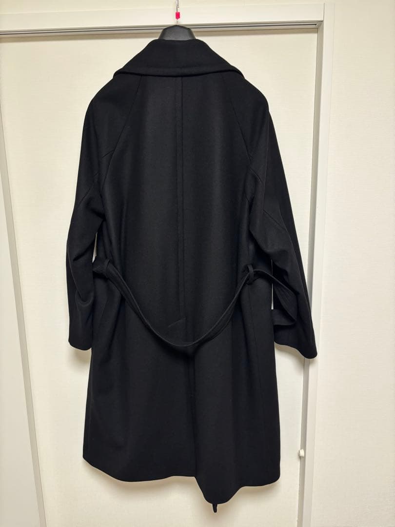 HEVO BRINDISI ブラック ソフトメルトン 2Bベルテッドコート