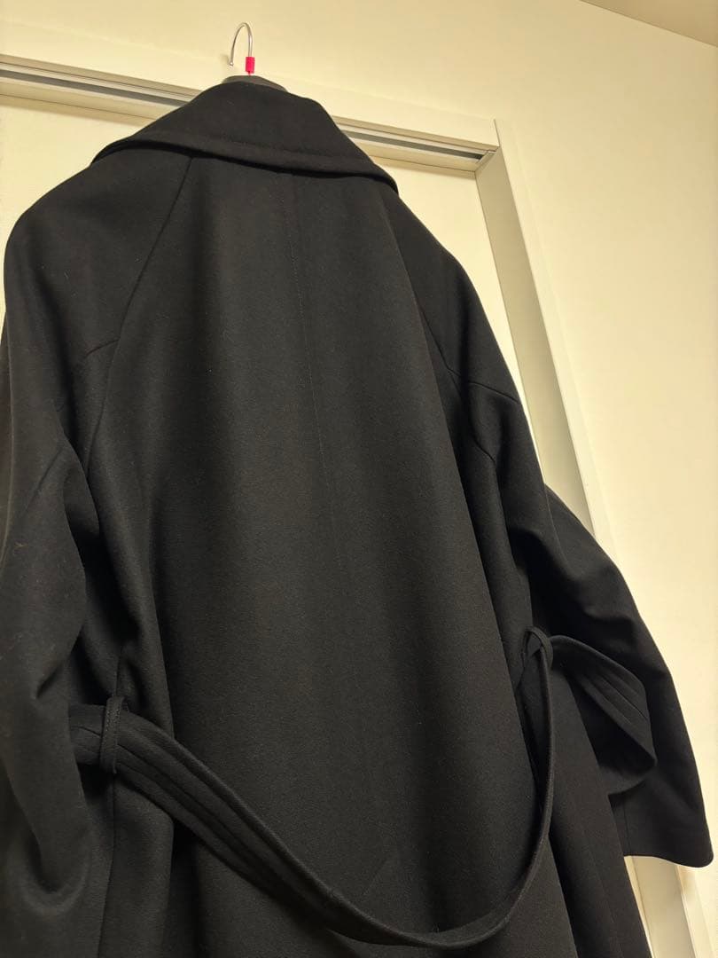 HEVO BRINDISI ブラック ソフトメルトン 2Bベルテッドコート