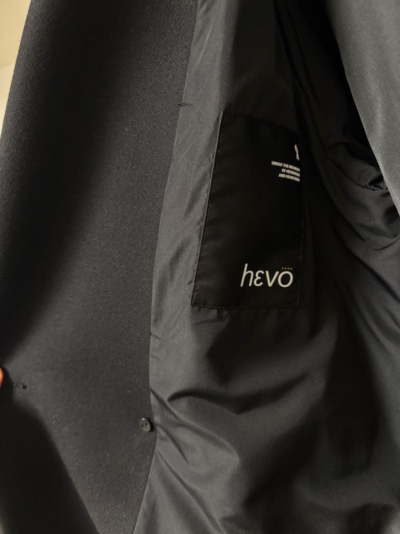 HEVO BRINDISI ブラック ソフトメルトン 2Bベルテッドコート