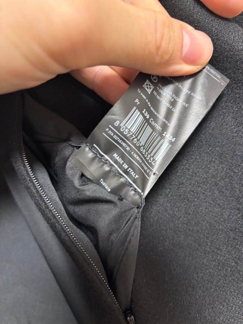 HEVO BRINDISI ブラック ソフトメルトン 2Bベルテッドコート