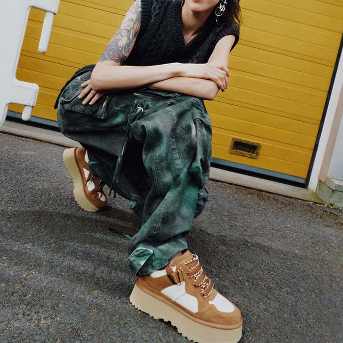 【美品】UGG アストロメル Astromel 23.0cm chestnut