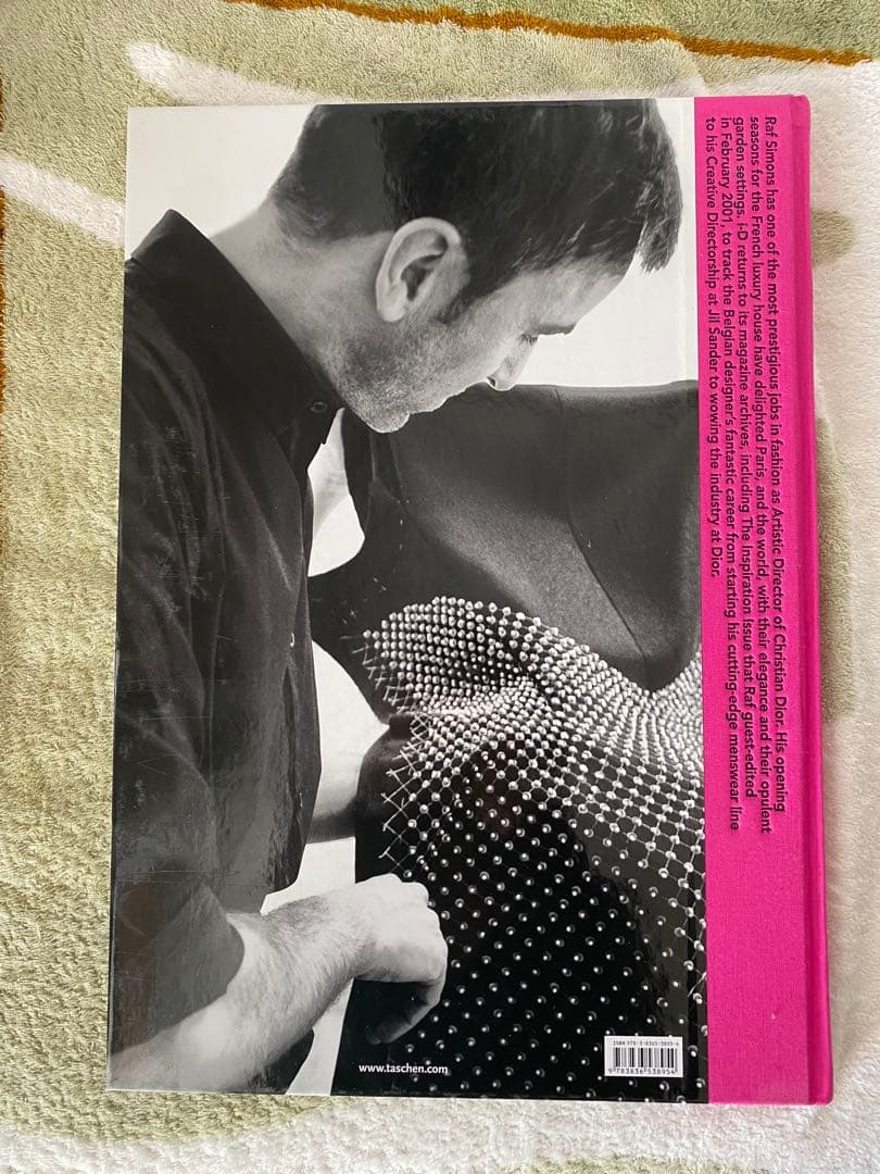 希少品 Raf Simons / Taschen /Terry Jones写真集