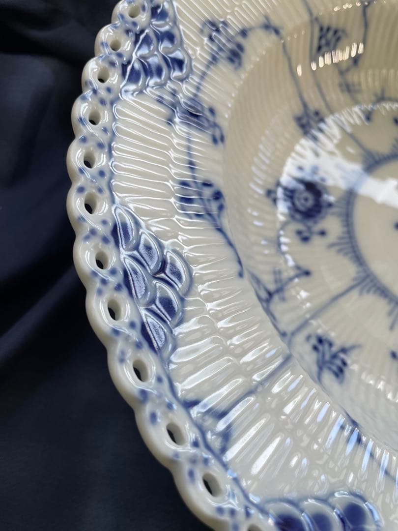 専用★ブルーフルーテッド フルレース 深皿23cm ③ & 25cmプレート①