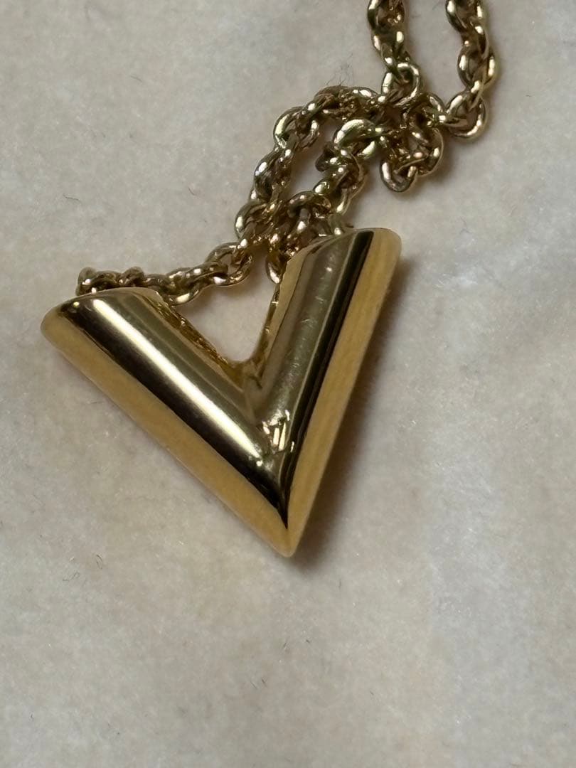 美品 LV ルイヴィトン エッセンシャルV ネックレス M61083