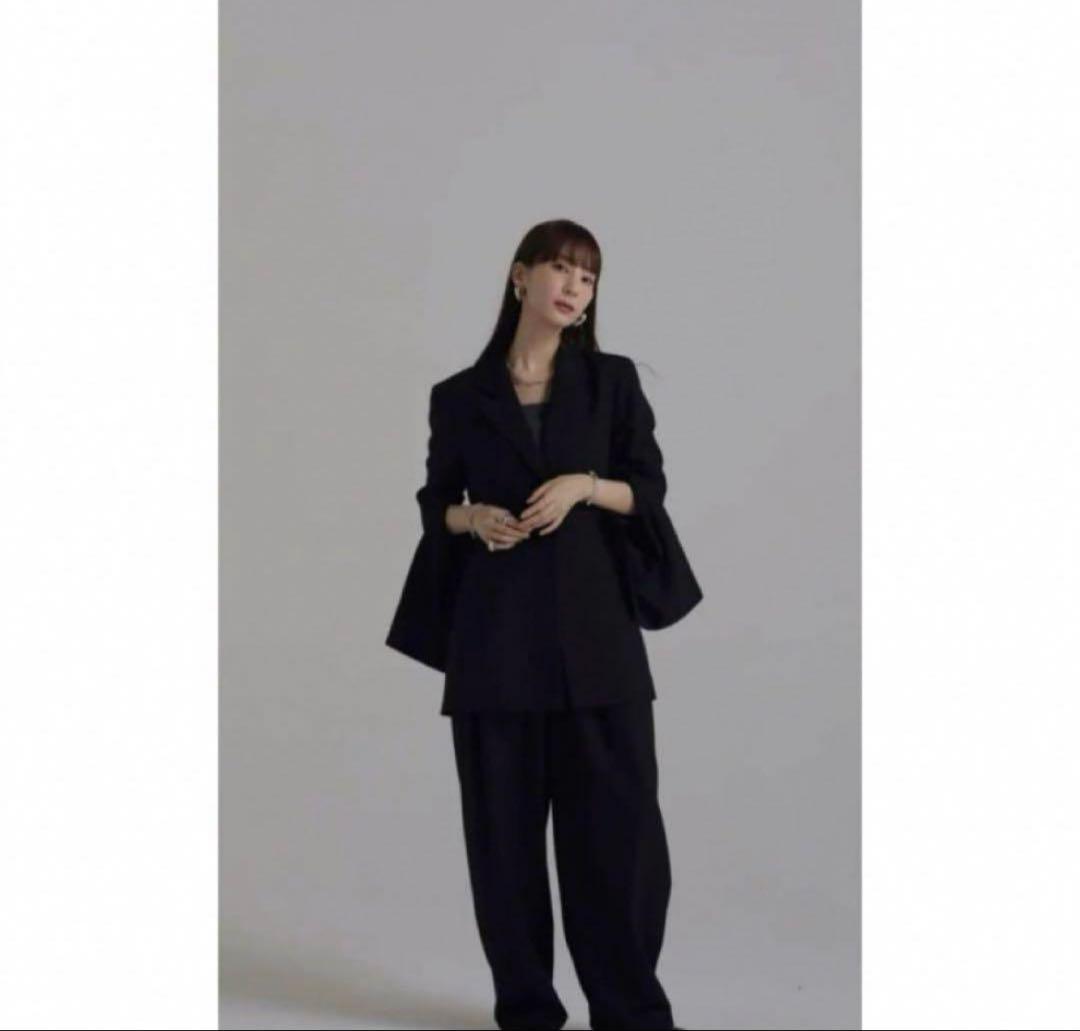 louren tuck cocoon pants ブラック