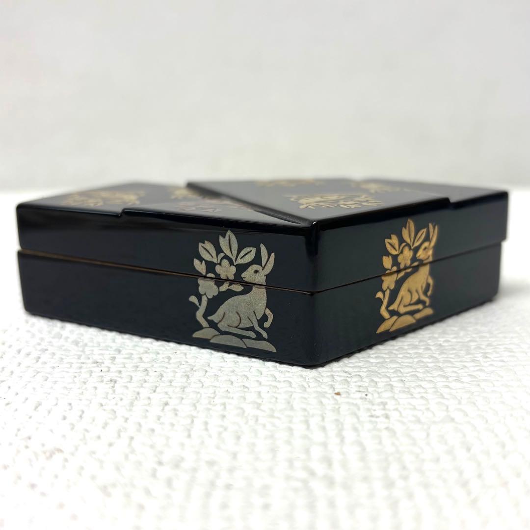 真作保証★若島孝雄 花兎蒔絵 結文香合 輪島塗り 共箱 うさぎ ウサギ