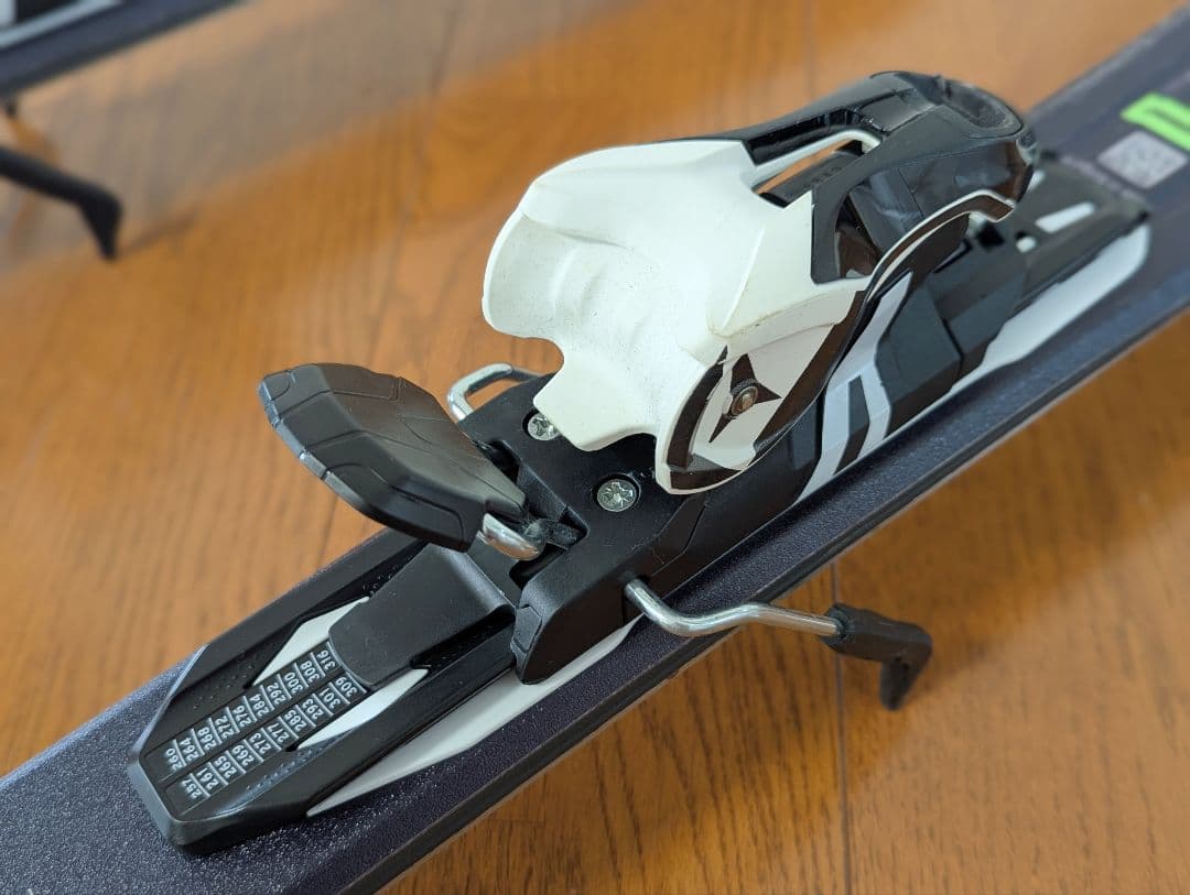 美品 ATOMIC REDSTER SC 156cm スキー板