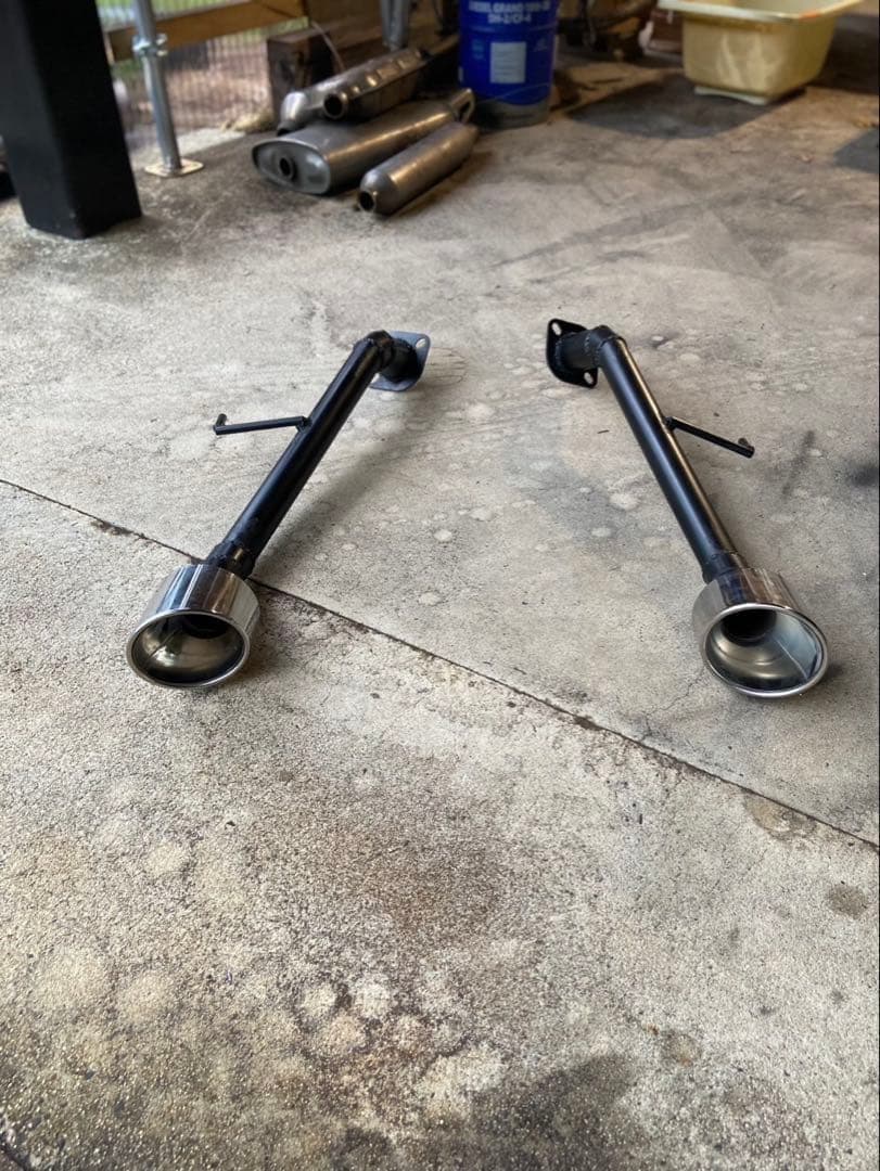 V37スカイラインオリジナルストレートマフラ 希少35GTRマフラーカッター 車