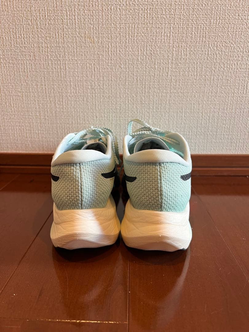 ほぼ未使用｜ASICS メタスピード パリ エッジ 23.5cm