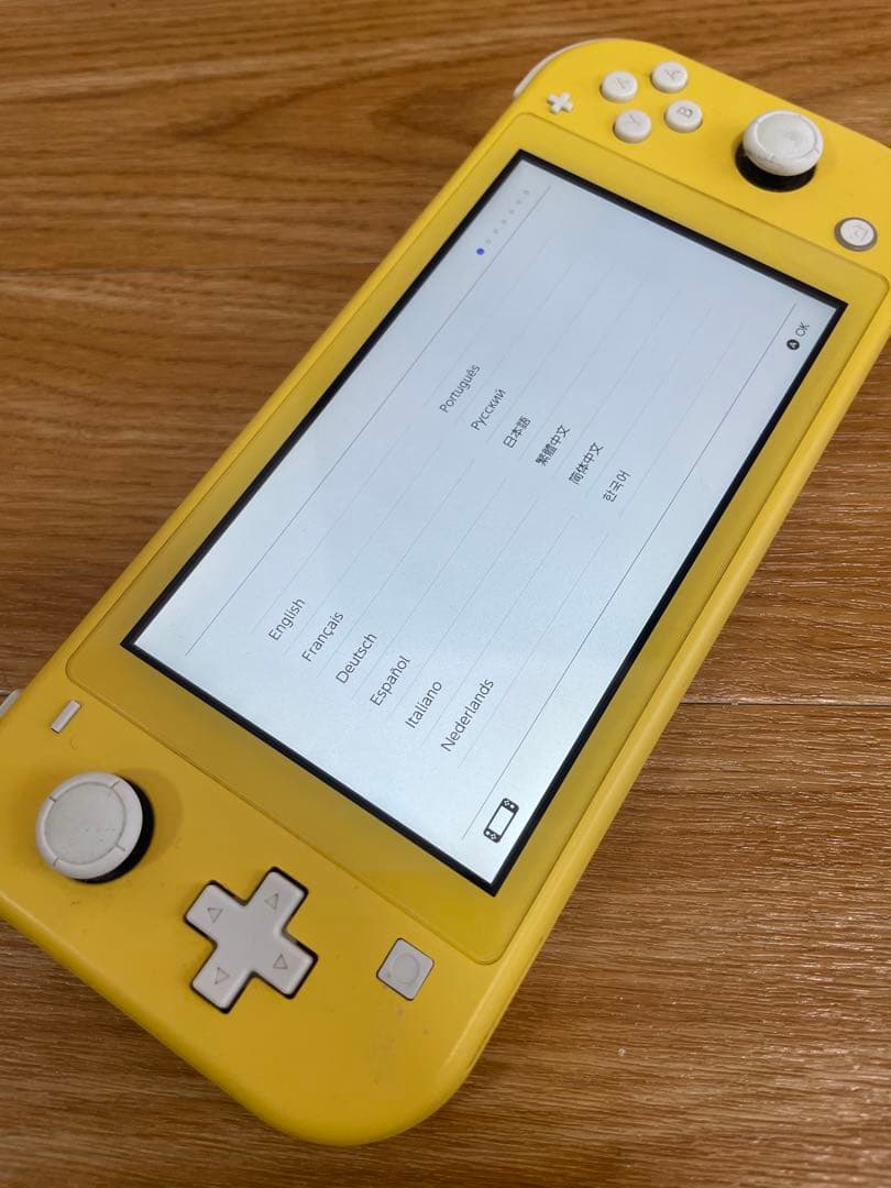 Nintendo Switch Lite イエロー本体　used