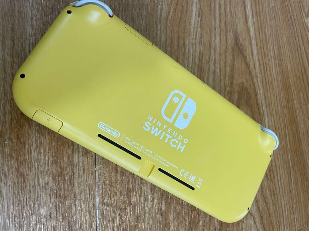 Nintendo Switch Lite イエロー本体　used