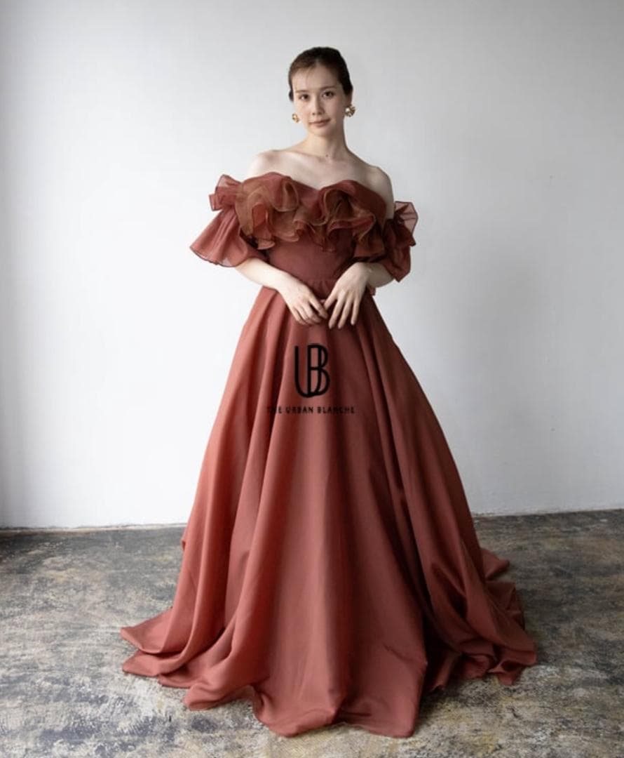 THE URBAN BLANCHE　2WAY　フリル　カラードレス