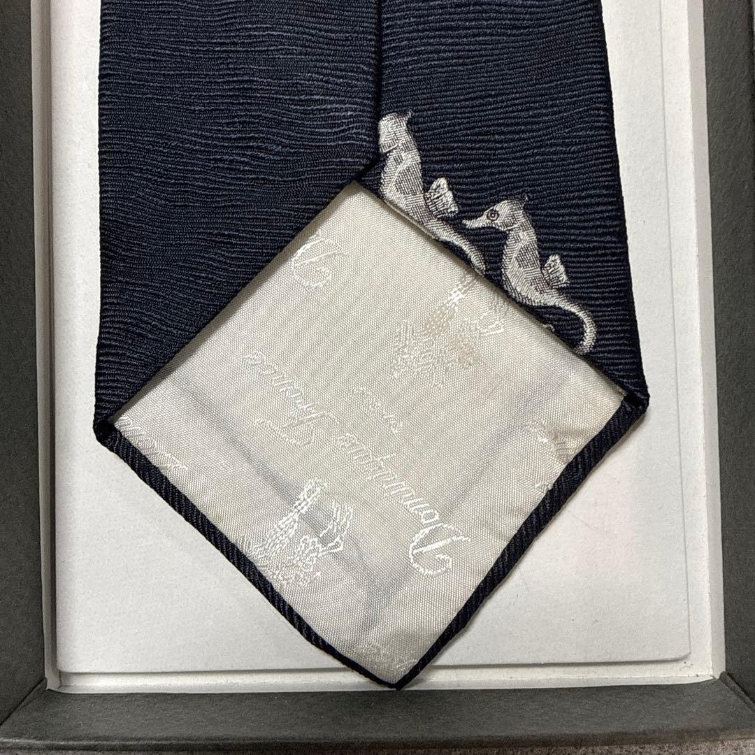 美品　ドミニクフランス　ネクタイ　紺　タツノオトシゴ　スリークラウン王冠