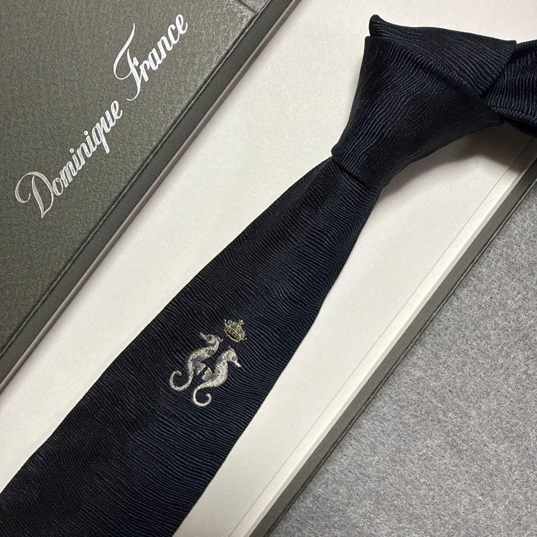 美品　ドミニクフランス　ネクタイ　紺　タツノオトシゴ　スリークラウン王冠