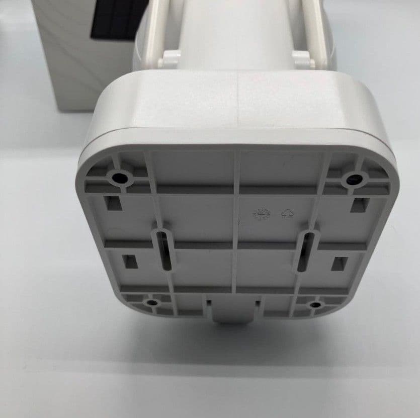 新品未使用 防犯カメラ ZX－GX4S　SDカード付128GB　ソーラー充電