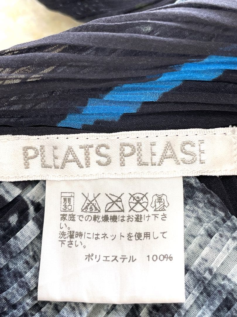 希少 プリーツプリーズ イッセイミヤケ 総柄 変形ポンチョ ストール ケープ