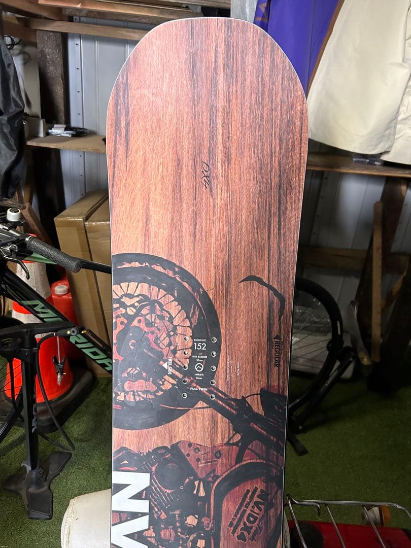 美品 24-25 November DX4 152cm ノベンバー スノーボード