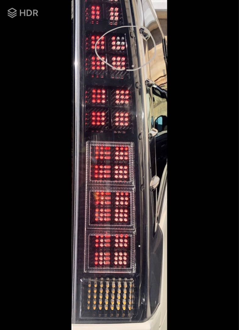 80系　ヴォクシー　純正加工テールランプ　難あり　ノア　エスクワイア