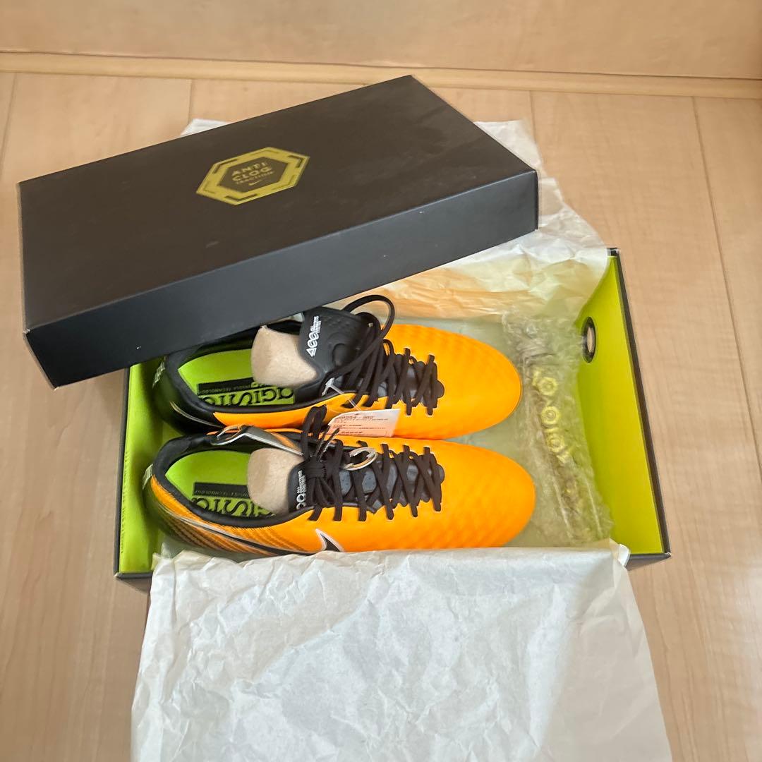 カ*ア様 NIKEマジスタ ACC スパイク